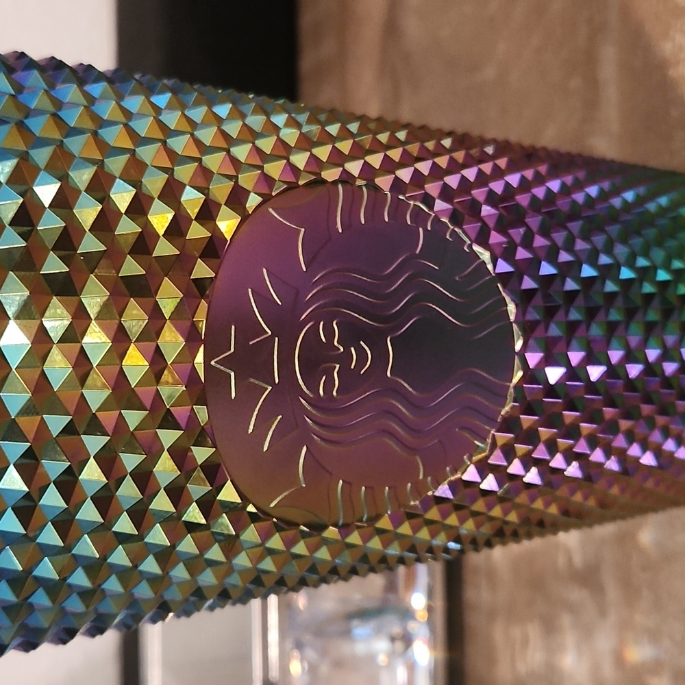 NEW Starbucks 2023 Oil Slick Tumblr 16oz - Picture 3 of 5